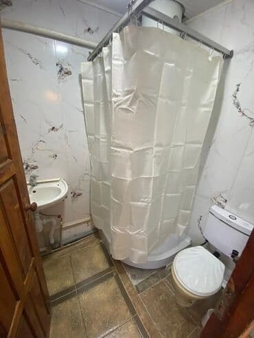 Ковролин: 30 м², 2 бөлмө, Жылытылган, Забор, тосулган lalafo.kg да — 5 Ковролин: 30 м², 2 бөлмө, Жылытылган, Забор, тосулган — 5