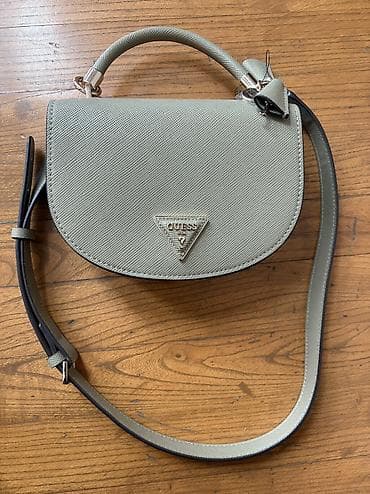 Оригинальная сумка Guess (США). - Модель: мини-седло/кроссбоди с at lalafo.kg Оригинальная сумка Guess (США). - Модель: мини-седло/кроссбоди с