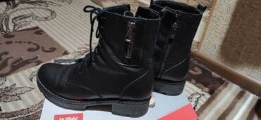 Продаю женские ботиночки, натуральная кожа, в отличном состоянии at lalafo.kg Продаю женские ботиночки, натуральная кожа, в отличном состоянии