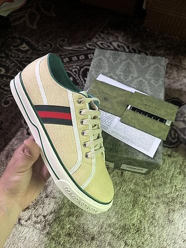 Кеды Gucci “BETIS GIMOUR/NS” (модель ECAP HC1977), арт. 546163 A3G at lalafo.kg Кеды Gucci “BETIS GIMOUR/NS” (модель ECAP HC1977), арт. 546163 A3G