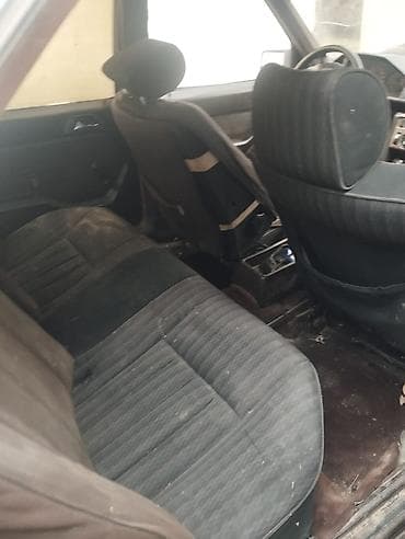 GAC: Mercedes-Benz W124: 1989 г., 2.3 л, Механика, Бензин, Седан at lalafo.kg — 6 GAC: Mercedes-Benz W124: 1989 г., 2.3 л, Механика, Бензин, Седан — 6