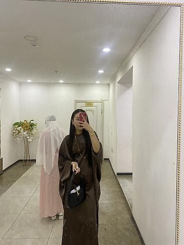 Абая в шоколадном цвете - Свободный прямой крой с широкими рукавами at lalafo.kg Абая в шоколадном цвете - Свободный прямой крой с широкими рукавами