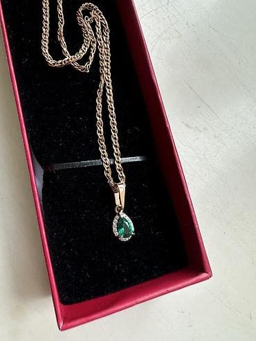 Кулон, Изумруд, Женские at lalafo.kg Кулон, Изумруд, Женские