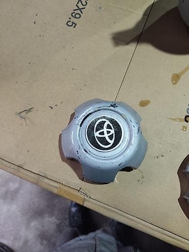 Колпаки R 18, Б/у, Комплект at lalafo.kg Колпаки R 18, Б/у, Комплект