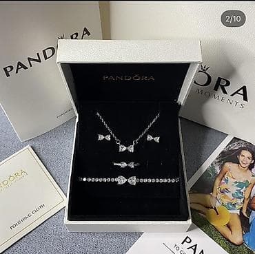 Набор украшений Pandora с бантиками в фирменной подарочной коробке lalafo.kg да — 1 Набор украшений Pandora с бантиками в фирменной подарочной коробке — 1