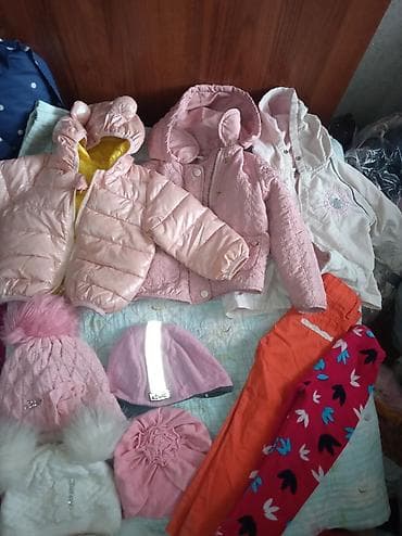 Теплые вещи для девочек. Осенние и зимние. размер от 1 до 3х. отдам at lalafo.kg Теплые вещи для девочек. Осенние и зимние. размер от 1 до 3х. отдам