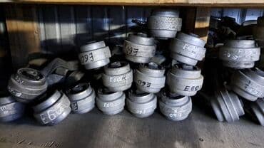 Втулки BMW Б/у, Оригинал, Германия at lalafo.kg Втулки BMW Б/у, Оригинал, Германия