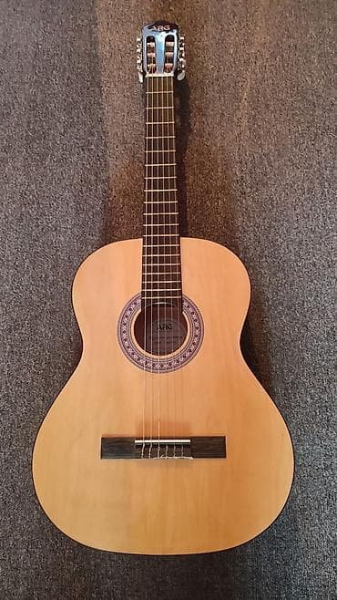 Классическая гитара Подходит для обучения и игры в стиле классики at lalafo.kg Классическая гитара Подходит для обучения и игры в стиле классики