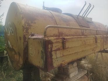 Алюминиевая бочка 5м3
2 секции по 2.5 м3 at lalafo.kg Алюминиевая бочка 5м3
2 секции по 2.5 м3