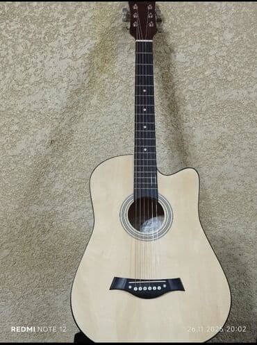 Акустическая гитара с вырезом (cutaway), форма корпуса Dreadnought at lalafo.kg Акустическая гитара с вырезом (cutaway), форма корпуса Dreadnought