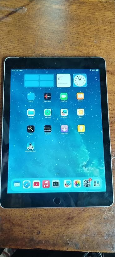 Apple iPad 9.7" с кнопкой Home и Touch ID, корпус серебристый. Экран at lalafo.kg Apple iPad 9.7" с кнопкой Home и Touch ID, корпус серебристый. Экран