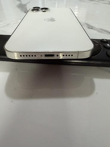 IPhone 12 Pro Max, Б/у, 128 ГБ, Белый, Чехол, 76 % at lalafo.kg IPhone 12 Pro Max, Б/у, 128 ГБ, Белый, Чехол, 76 %