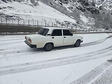 ВАЗ (ЛАДА) 2105: 2010 г., 1.6 л, Ручные, Бензин, Седан at lalafo.kg ВАЗ (ЛАДА) 2105: 2010 г., 1.6 л, Ручные, Бензин, Седан