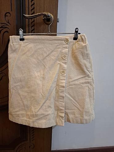 Юбка-шорты от Юникло at lalafo.kg Юбка-шорты от Юникло