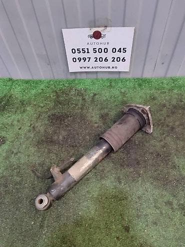 Амортизатор BMW X5 E70 N52B30A 2008 задн. (б/у) at lalafo.kg Амортизатор BMW X5 E70 N52B30A 2008 задн. (б/у)