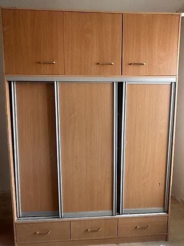 Шкаф купе б/у
Цена 5000 at lalafo.kg Шкаф купе б/у
Цена 5000