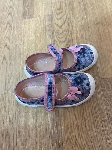 Польские тапочки 28 размер 4/5 лет viggami носили в садик и особо не at lalafo.kg Польские тапочки 28 размер 4/5 лет viggami носили в садик и особо не