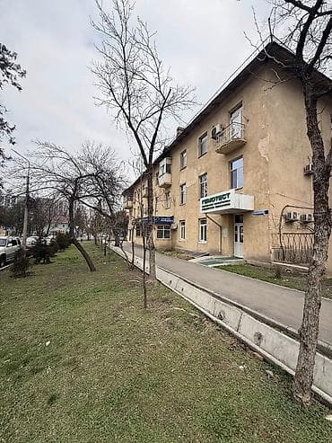 2 комнаты, 61 м², Индивидуалка, 3 этаж, Старый ремонт at lalafo.kg 2 комнаты, 61 м², Индивидуалка, 3 этаж, Старый ремонт