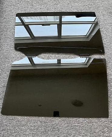 Стекло Заднее левое Toyota, 2018 г., Б/у, Оригинал at lalafo.kg Стекло Заднее левое Toyota, 2018 г., Б/у, Оригинал