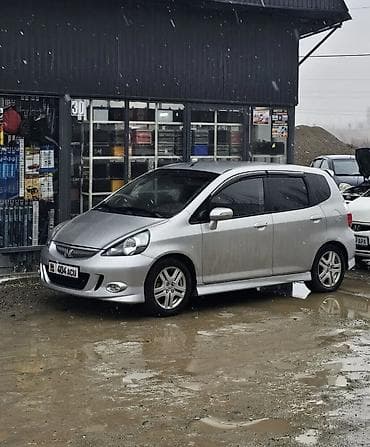 Honda Fit: 2003 г., 1.5 л, Автомат, Бензин, Хэтчбэк at lalafo.kg Honda Fit: 2003 г., 1.5 л, Автомат, Бензин, Хэтчбэк