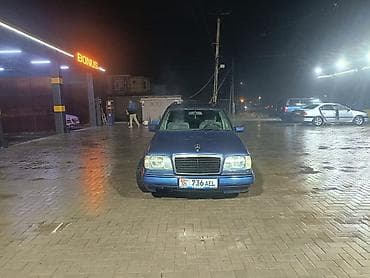 Mercedes-Benz W124: 1994 г., 2.2 л, Механика, Бензин, Универсал at lalafo.kg Mercedes-Benz W124: 1994 г., 2.2 л, Механика, Бензин, Универсал