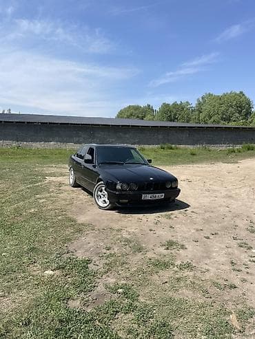 BMW 5 series: 1992 г., 2.5 л, Механика, Седан at lalafo.kg BMW 5 series: 1992 г., 2.5 л, Механика, Седан