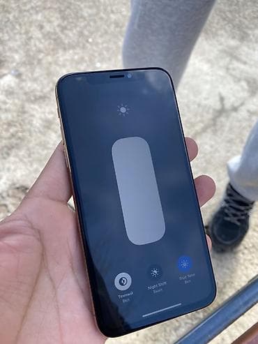 IPhone Xs, Золотой at lalafo.kg — 3 IPhone Xs, Золотой — 3