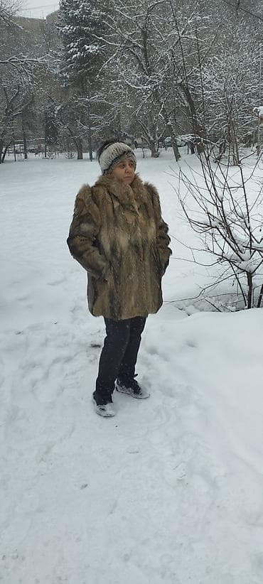 Шуба, По колено, Германия, XL at lalafo.kg Шуба, По колено, Германия, XL