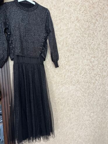 Жен платье.Почти новое.Пишите на ватсап at lalafo.kg Жен платье.Почти новое.Пишите на ватсап