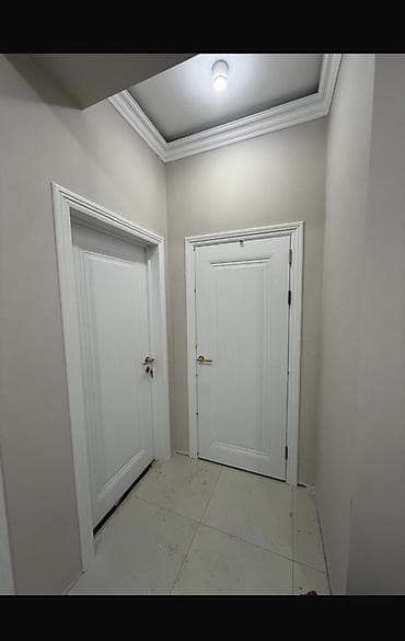Межкомнатная дверь, Новый, Глухие, Одностворчатая, Деревянная, Распашная, цвет - Белый at lalafo.kg Межкомнатная дверь, Новый, Глухие, Одностворчатая, Деревянная, Распашная, цвет - Белый