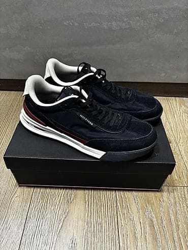 Мужские кроссовки, 43, Tommy Hilfiger, Новый, цвет - Синий, Самовывоз, Платная доставка at lalafo.kg Мужские кроссовки, 43, Tommy Hilfiger, Новый, цвет - Синий, Самовывоз, Платная доставка