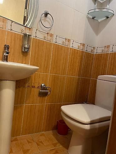 3 комнаты, 68 м², 105 серия, 5 этаж, Косметический ремонт at lalafo.kg — 9 3 комнаты, 68 м², 105 серия, 5 этаж, Косметический ремонт — 9