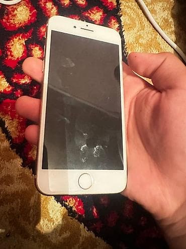 IPhone 8, Б/у, Золотой, 79 % at lalafo.kg IPhone 8, Б/у, Золотой, 79 %