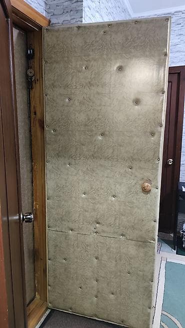 Металл сейф эшиктери: Үйлөр жана батирлер үчүн эшик, Бир эшиктуу, түсү - Саргыч боз lalafo.kg да — 2 Металл сейф эшиктери: Үйлөр жана батирлер үчүн эшик, Бир эшиктуу, түсү - Саргыч боз — 2