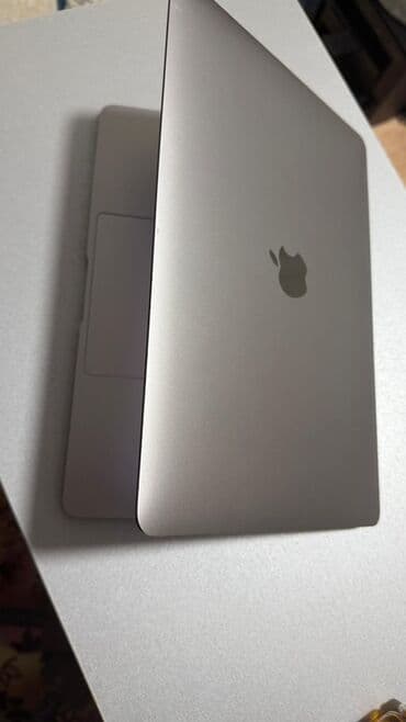 Ноутбук, Apple, 8 ГБ ОЗУ, Apple M1, 13.3 ", Для работы, учебы at lalafo.kg Ноутбук, Apple, 8 ГБ ОЗУ, Apple M1, 13.3 ", Для работы, учебы