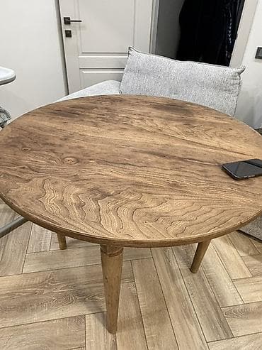 Круглый деревянный стол - Форма: круглая столешница - Материал at lalafo.kg Круглый деревянный стол - Форма: круглая столешница - Материал