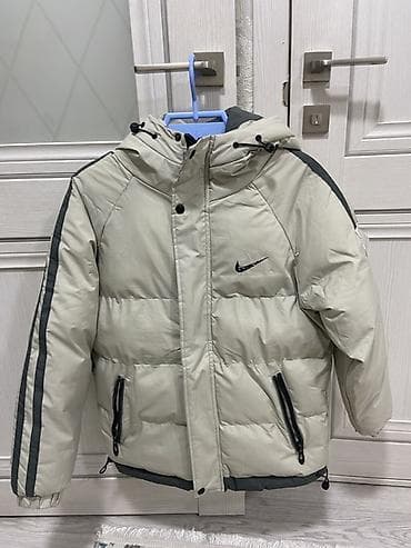 Пуховик с капюшоном, светло‑бежевый с темно‑серыми вставками. - at lalafo.kg Пуховик с капюшоном, светло‑бежевый с темно‑серыми вставками. -