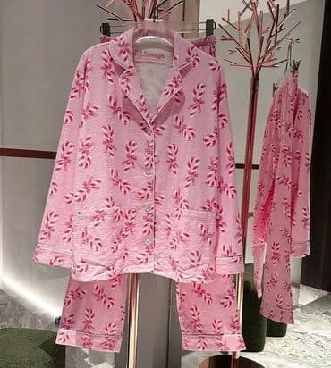 Пижама розовая фланелевая с леденцами🍭
Размеры: 42 до 52
100% хлопок at lalafo.kg Пижама розовая фланелевая с леденцами🍭
Размеры: 42 до 52
100% хлопок