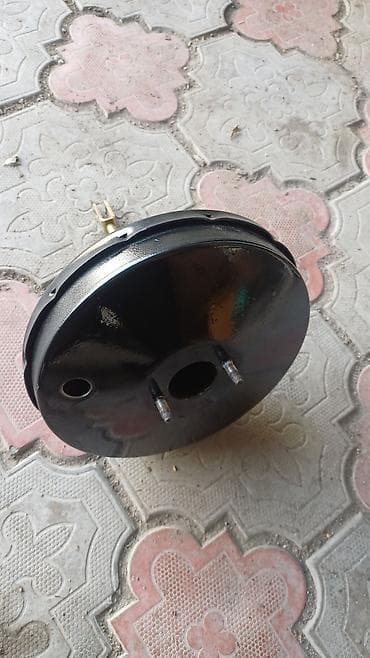 На гольф 2,рули по 600 сом,.экран на гольф2 2500 порожки на гольф2 at lalafo.kg На гольф 2,рули по 600 сом,.экран на гольф2 2500 порожки на гольф2