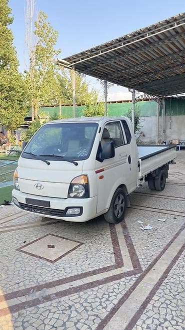 Легкий грузовик, Hyundai, Стандарт, Б/у at lalafo.kg Легкий грузовик, Hyundai, Стандарт, Б/у