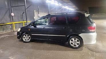 Toyota Avensis Verso: 2001 г., 2 л, Механика, Дизель, Минивэн at lalafo.kg Toyota Avensis Verso: 2001 г., 2 л, Механика, Дизель, Минивэн