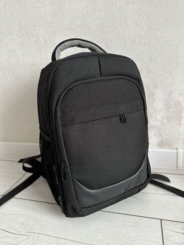 Новый рюкзак для фотоаппаратуры - Цвет: черный, внутри светло-серый at lalafo.kg Новый рюкзак для фотоаппаратуры - Цвет: черный, внутри светло-серый