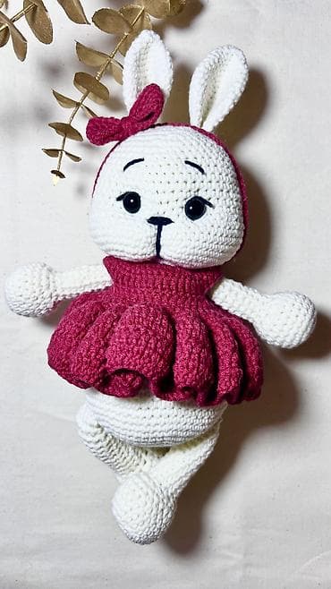 Бонбоньеркалар: Милая и мягкая зайка ручной работы из акриловой гипоаллергенной пряжи lalafo.kg да — 2 Бонбоньеркалар: Милая и мягкая зайка ручной работы из акриловой гипоаллергенной пряжи — 2