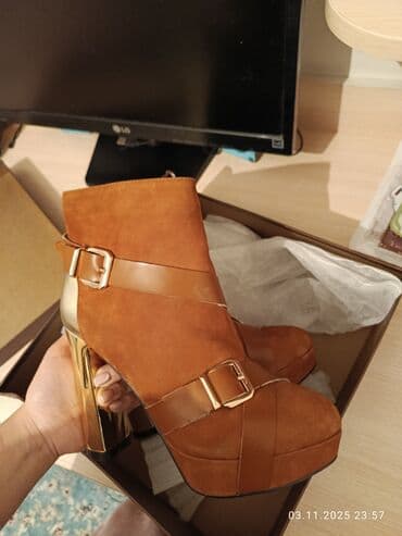 Женские ботильоны на высоком каблуке - Цвет: тёплый at lalafo.kg Женские ботильоны на высоком каблуке - Цвет: тёплый