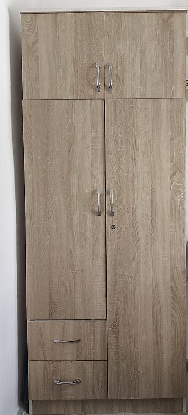 Шифоньер, шкаф для одежды, Б/у, Прямой, ЛДСП at lalafo.kg Шифоньер, шкаф для одежды, Б/у, Прямой, ЛДСП