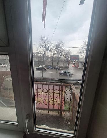 Chrysler: 1 бөлмө, 30 м², 2 кабат, Эски ремонт lalafo.kg да — 10 Chrysler: 1 бөлмө, 30 м², 2 кабат, Эски ремонт — 10