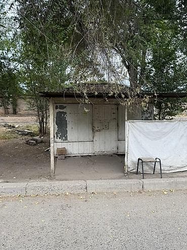 Продается отдельно стоящая конструкция, выполненная из деревянных at lalafo.kg — 1 Продается отдельно стоящая конструкция, выполненная из деревянных — 1