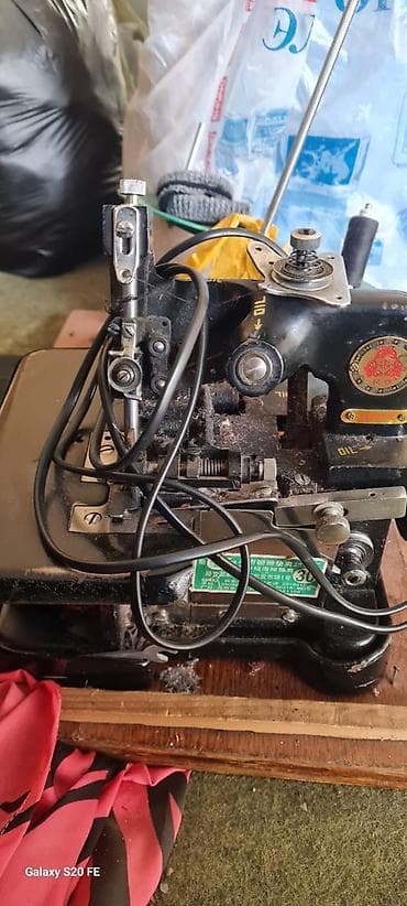 Промышленные оверлоки (2 шт.)старой модели. В отличном рабочем at lalafo.kg Промышленные оверлоки (2 шт.)старой модели. В отличном рабочем