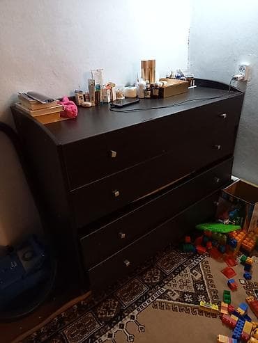 Спальный гарнитур, Б/у, Двуспальная кровать, Кыргызстан, ДСП, Самовывоз, цвет - Коричневый at lalafo.kg Спальный гарнитур, Б/у, Двуспальная кровать, Кыргызстан, ДСП, Самовывоз, цвет - Коричневый