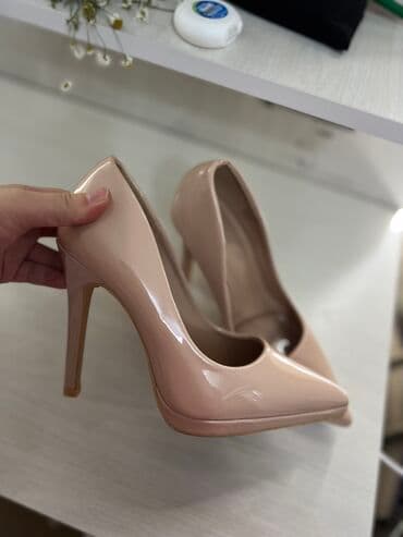 Почти новая, 4 часа только носили. В идеальном состоянии at lalafo.kg Почти новая, 4 часа только носили. В идеальном состоянии